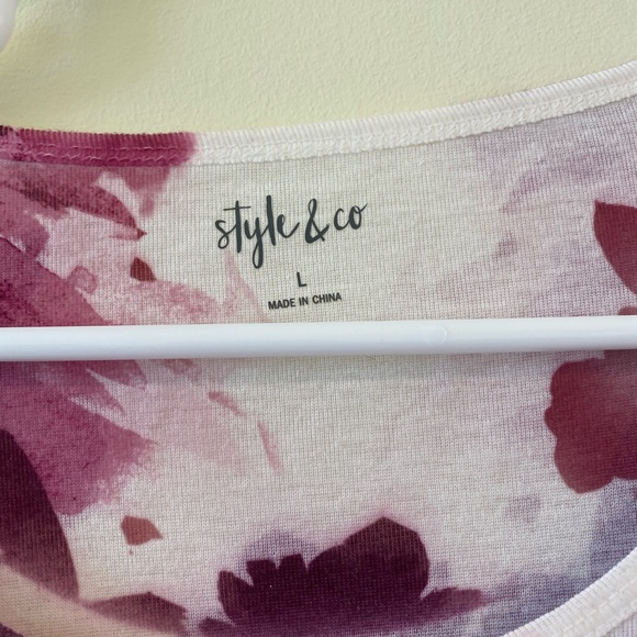 Pink Floral Pattern Top - Picture 4 of 4